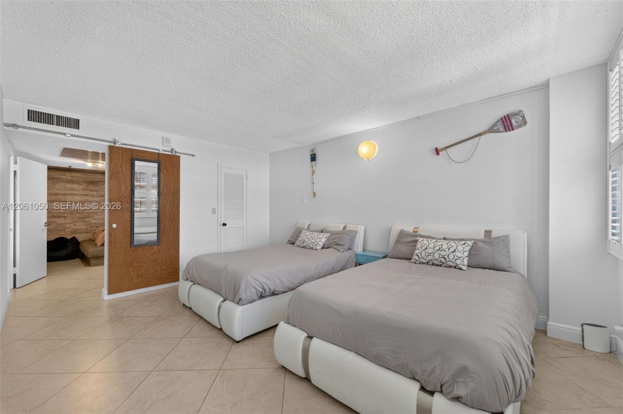 2030 S Ocean Dr , Unit 723, Hallandale Beach, FL 33009 Photo