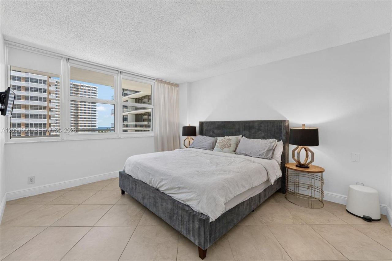 2030 S Ocean Dr , Unit 723, Hallandale Beach, FL 33009 Photo