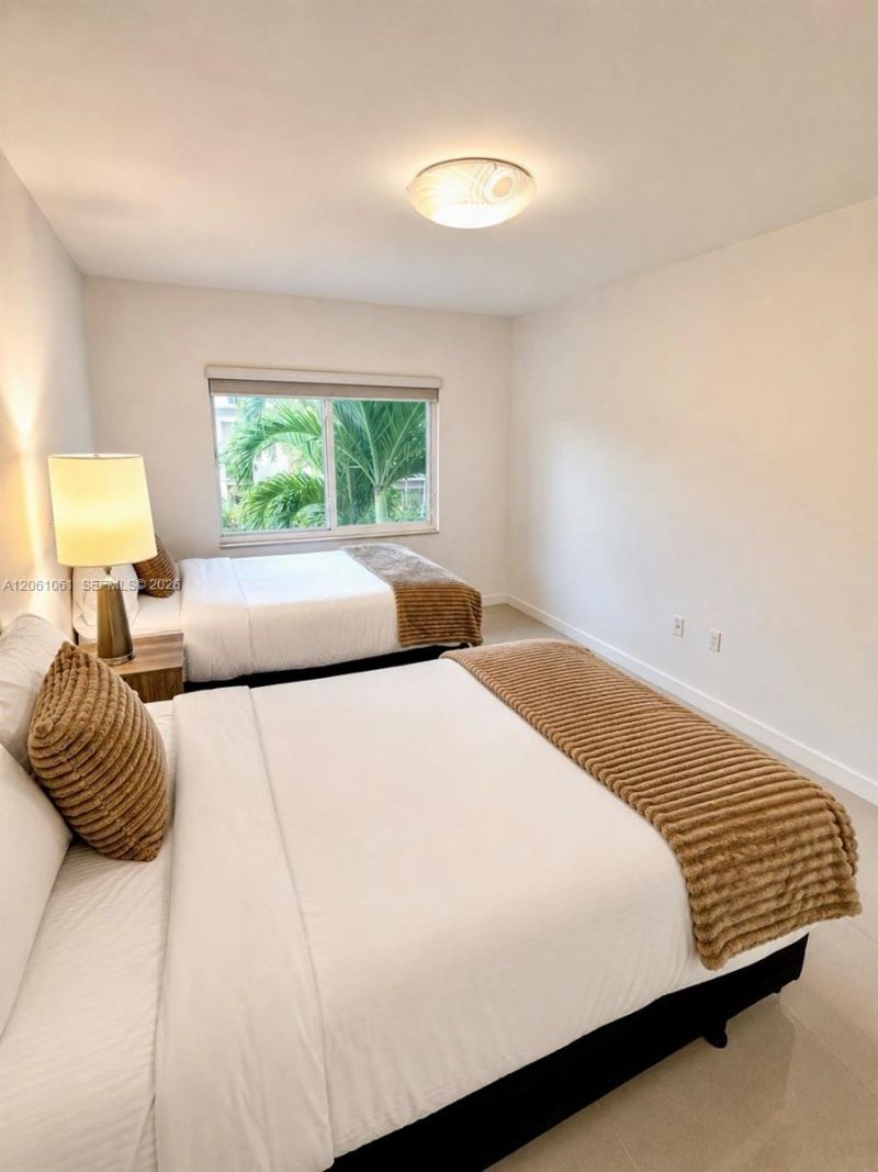 1050 94th St , Unit 4, Bay Harbor Islands, FL 33154 Photo