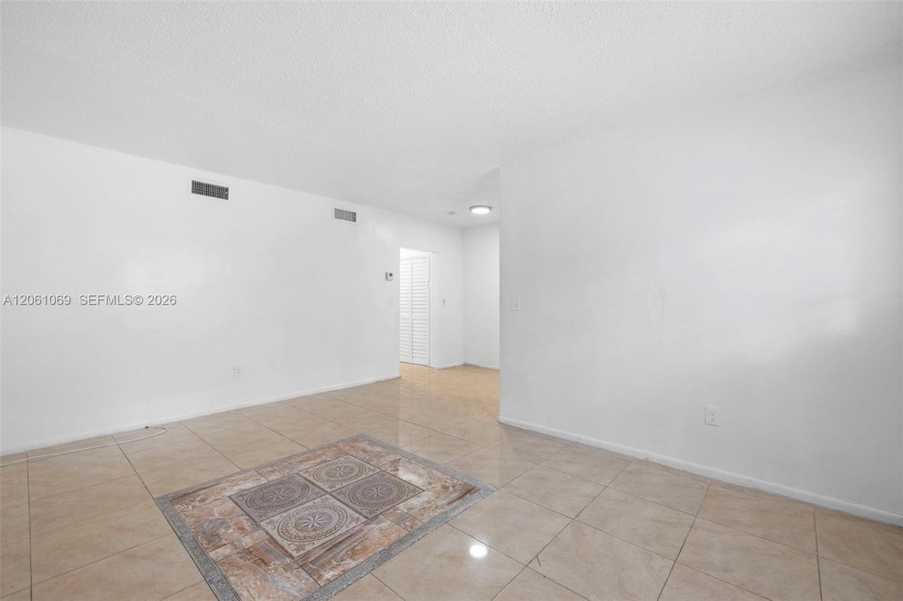 7271 Gary Ave , Unit 2, Miami Beach, FL 33141 Photo