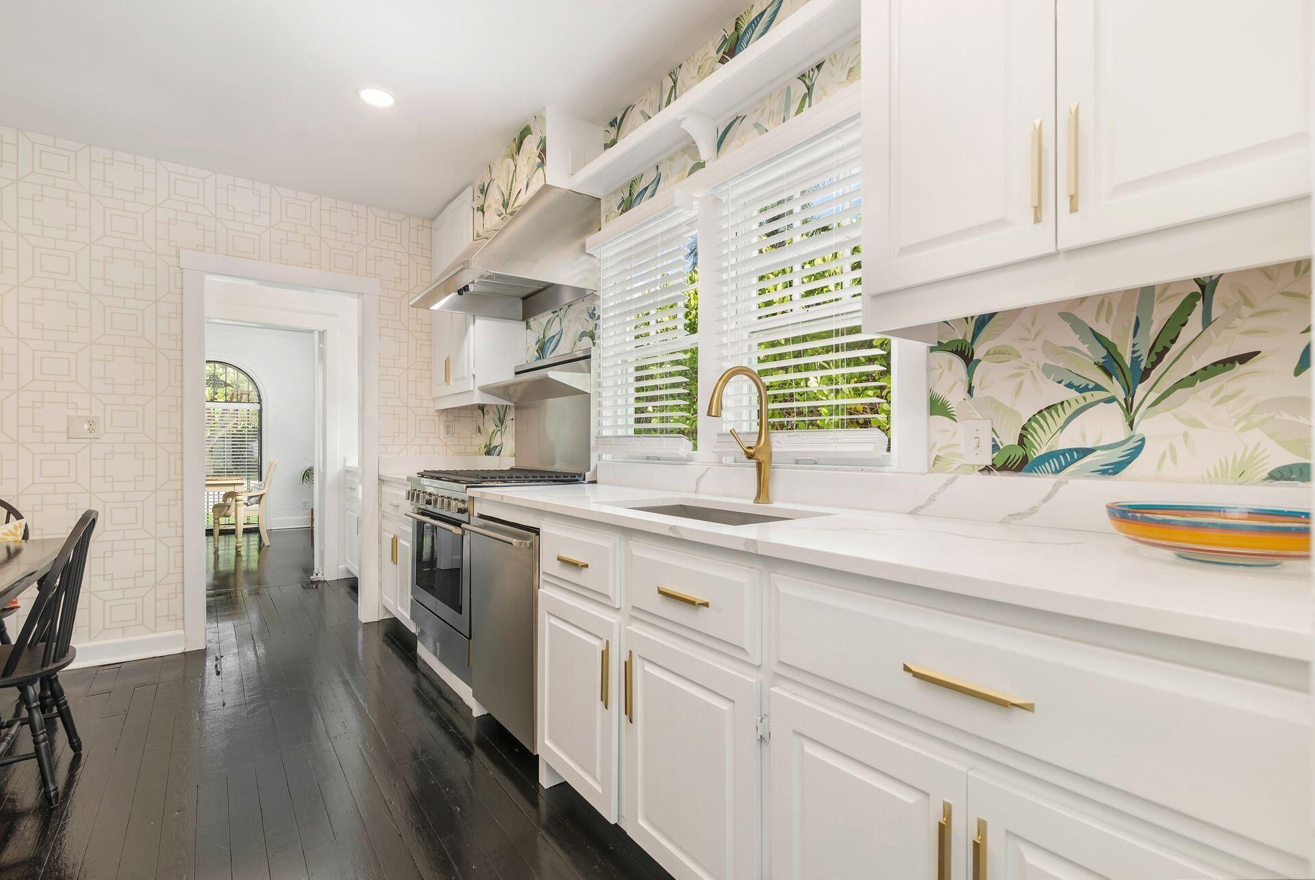 3020 Vincent Road, West Palm Beach, FL 33405 Photo