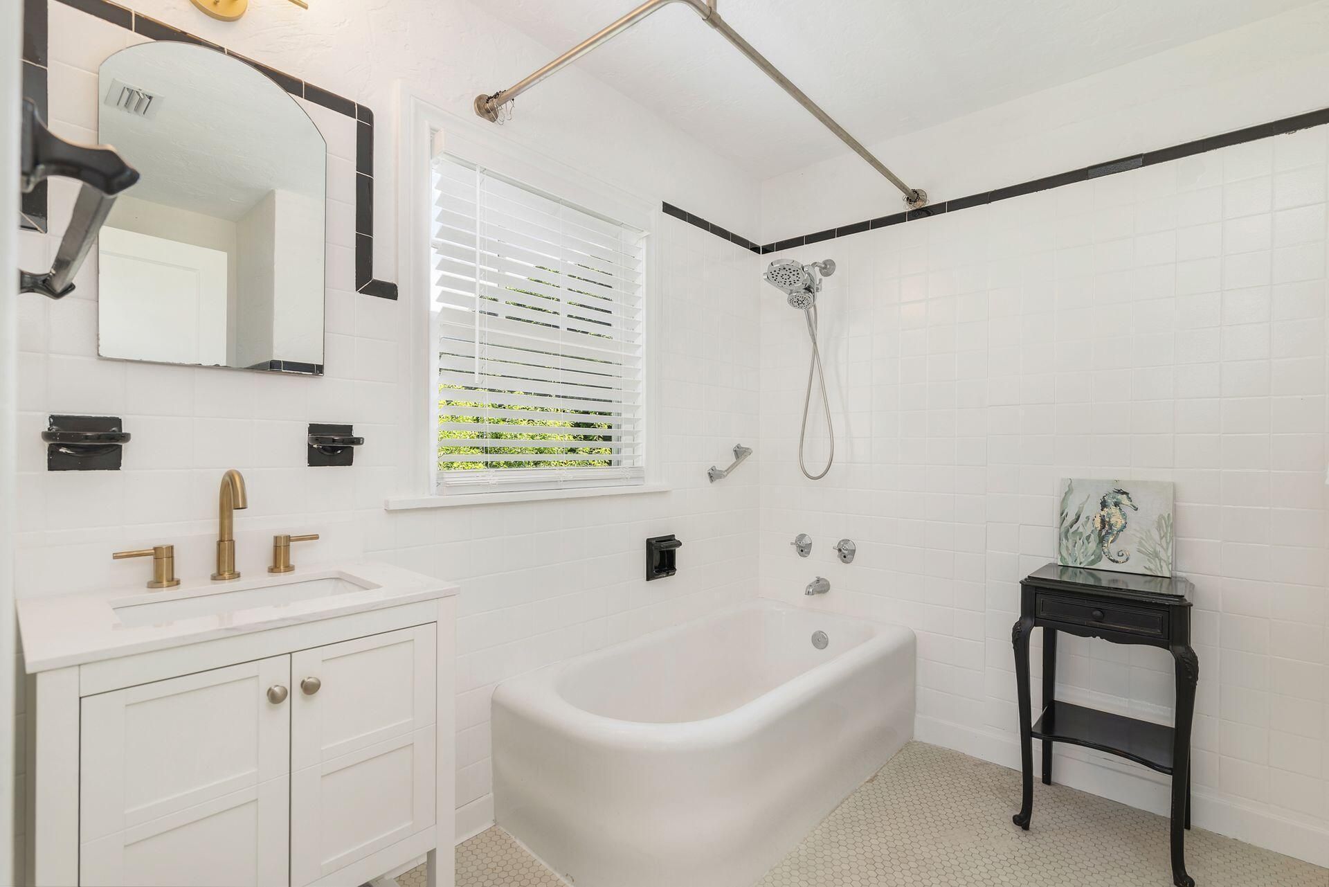3020 Vincent Road, West Palm Beach, FL 33405 Photo