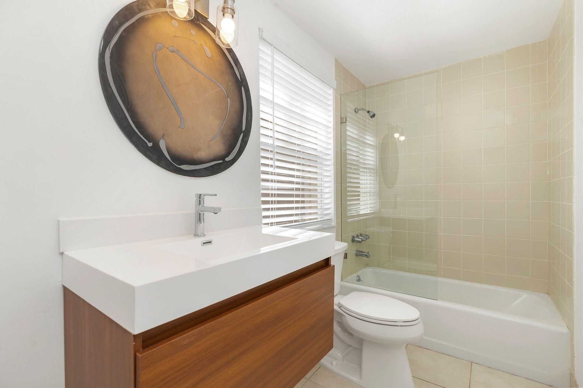 3020 Vincent Road, West Palm Beach, FL 33405 Photo