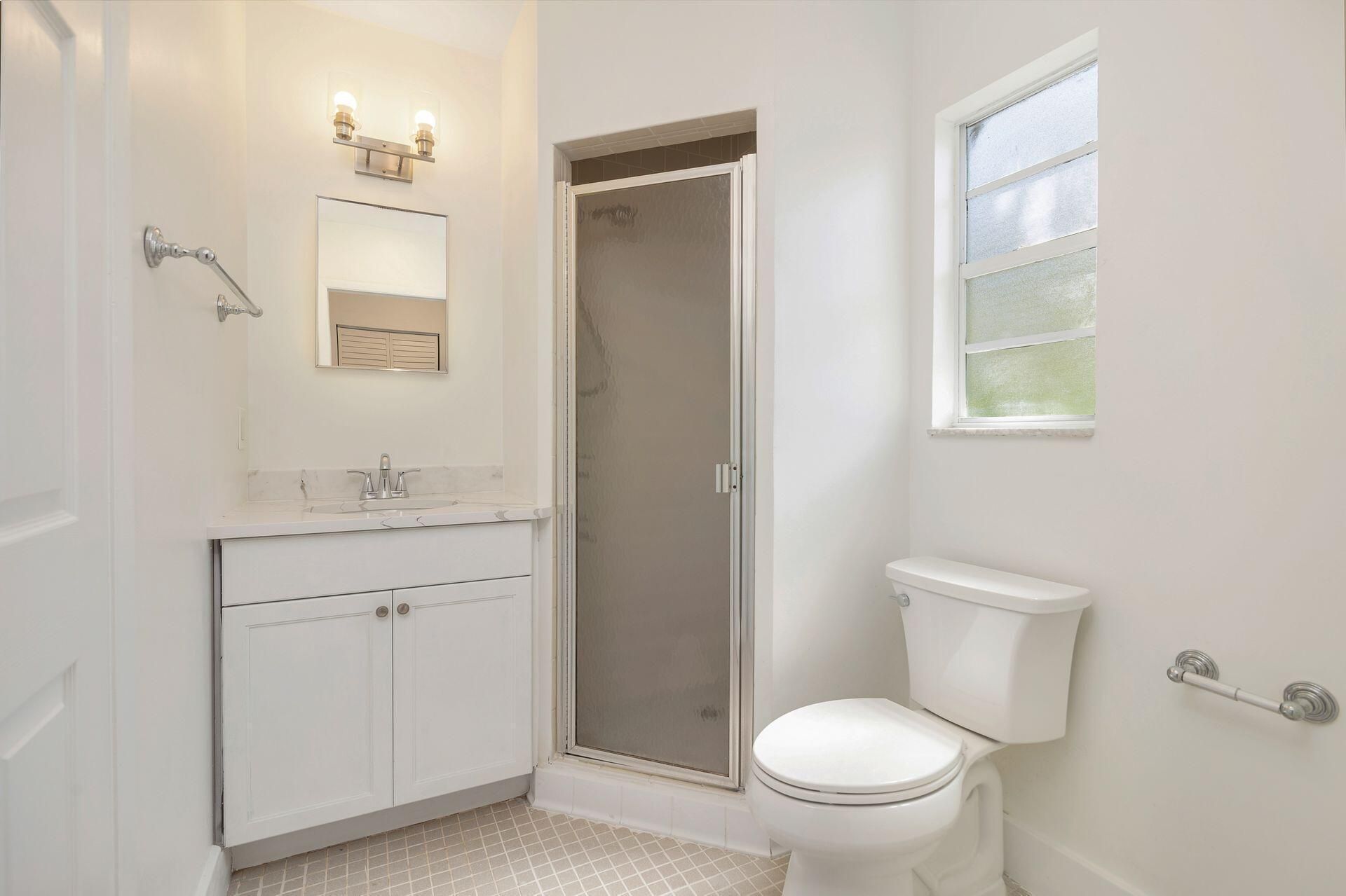 3020 Vincent Road, West Palm Beach, FL 33405 Photo