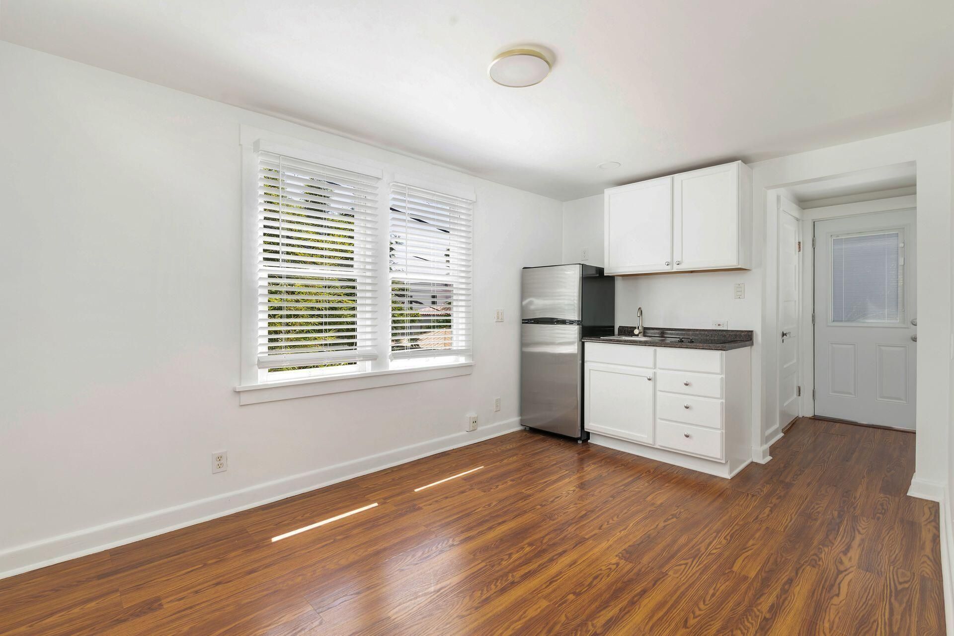3020 Vincent Road, West Palm Beach, FL 33405 Photo