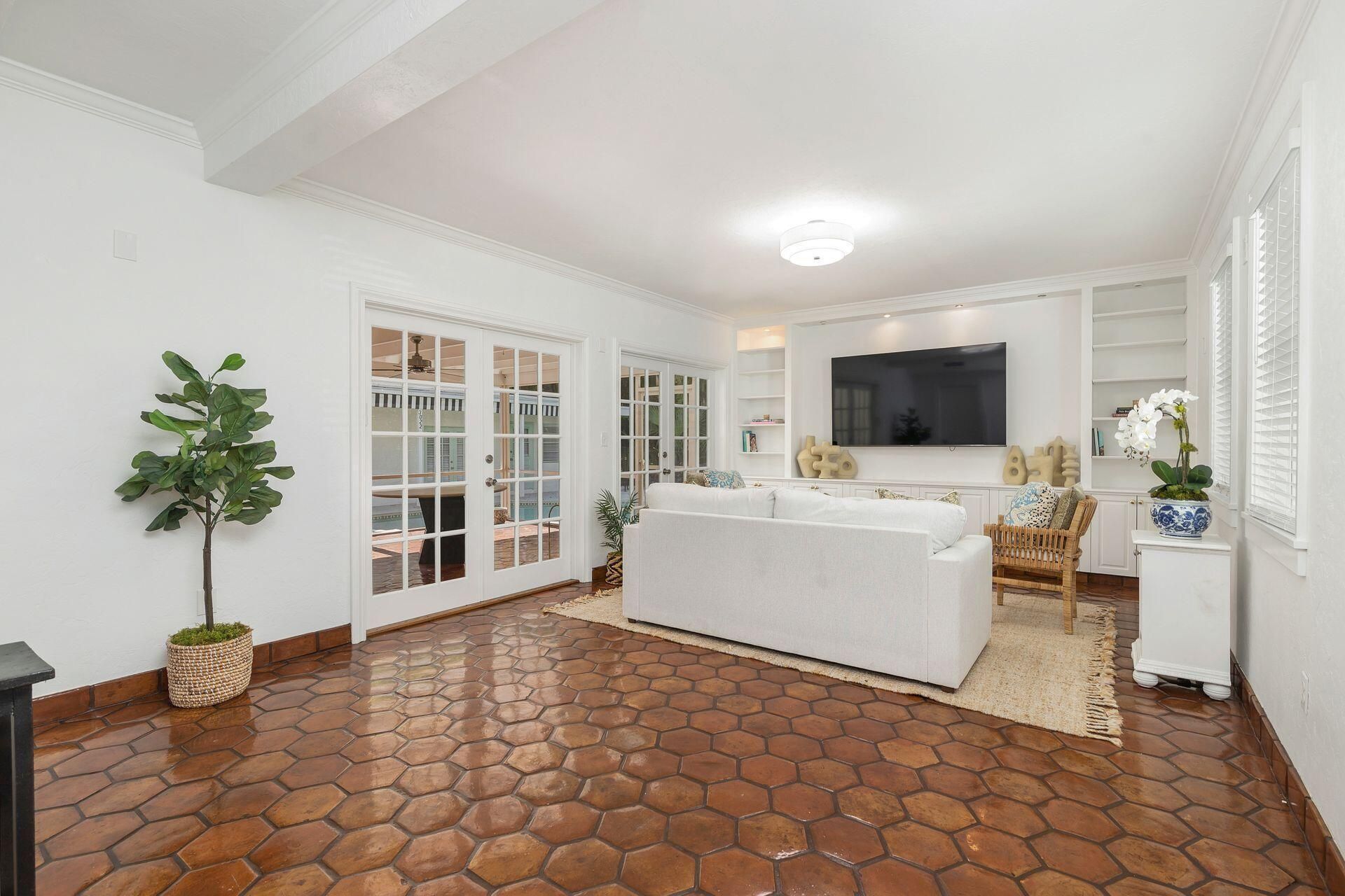 3020 Vincent Road, West Palm Beach, FL 33405 Photo