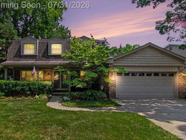 14074 Riverside Street , Livonia, MI 48154