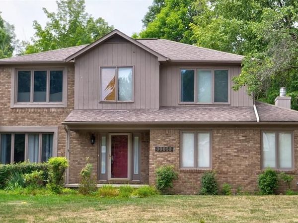 30853 Sudbury Court , Farmington Hills, MI 48331