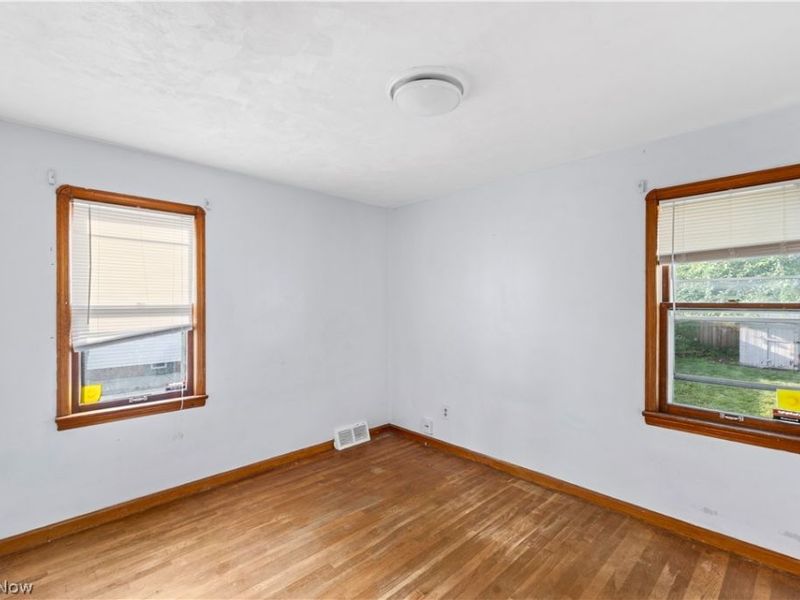 6305 Kenneth Avenue , Parma, OH 44129 Photo 7