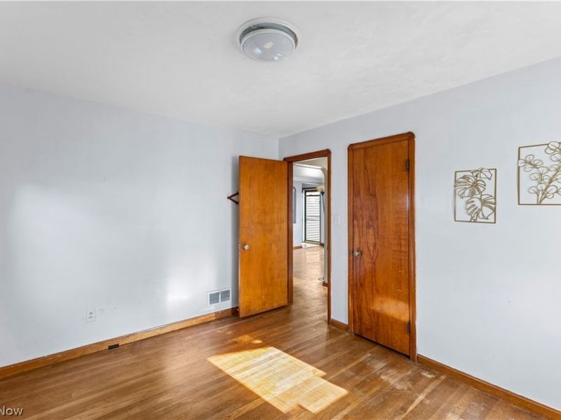6305 Kenneth Avenue , Parma, OH 44129 Photo 8