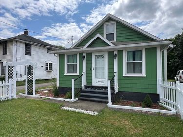 2005 Lake Road , Elmira, NY 14903