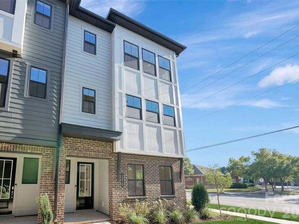 14018 Meera Lane, Charlotte, NC 28277