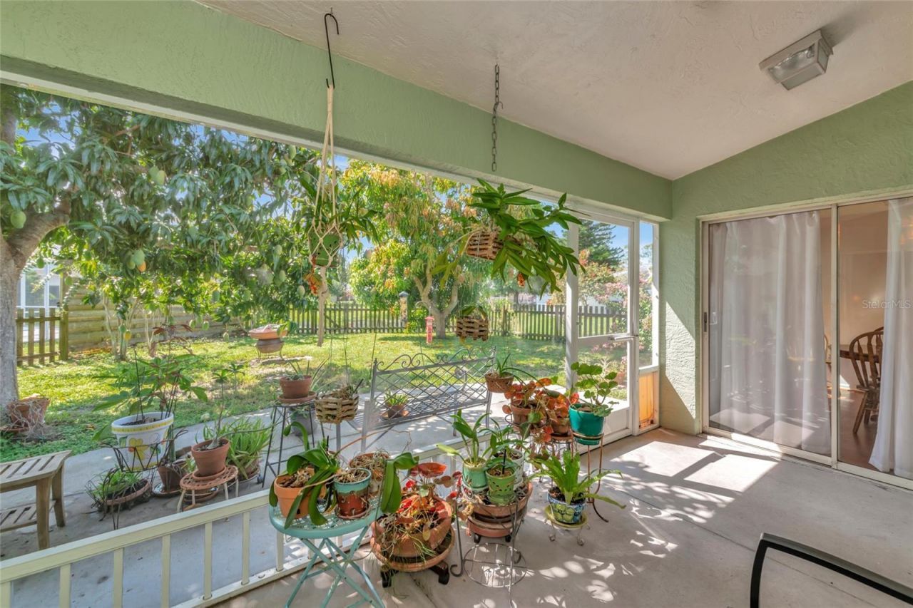 2405 Icecapade Drive, Sarasota, FL 34240 Photo