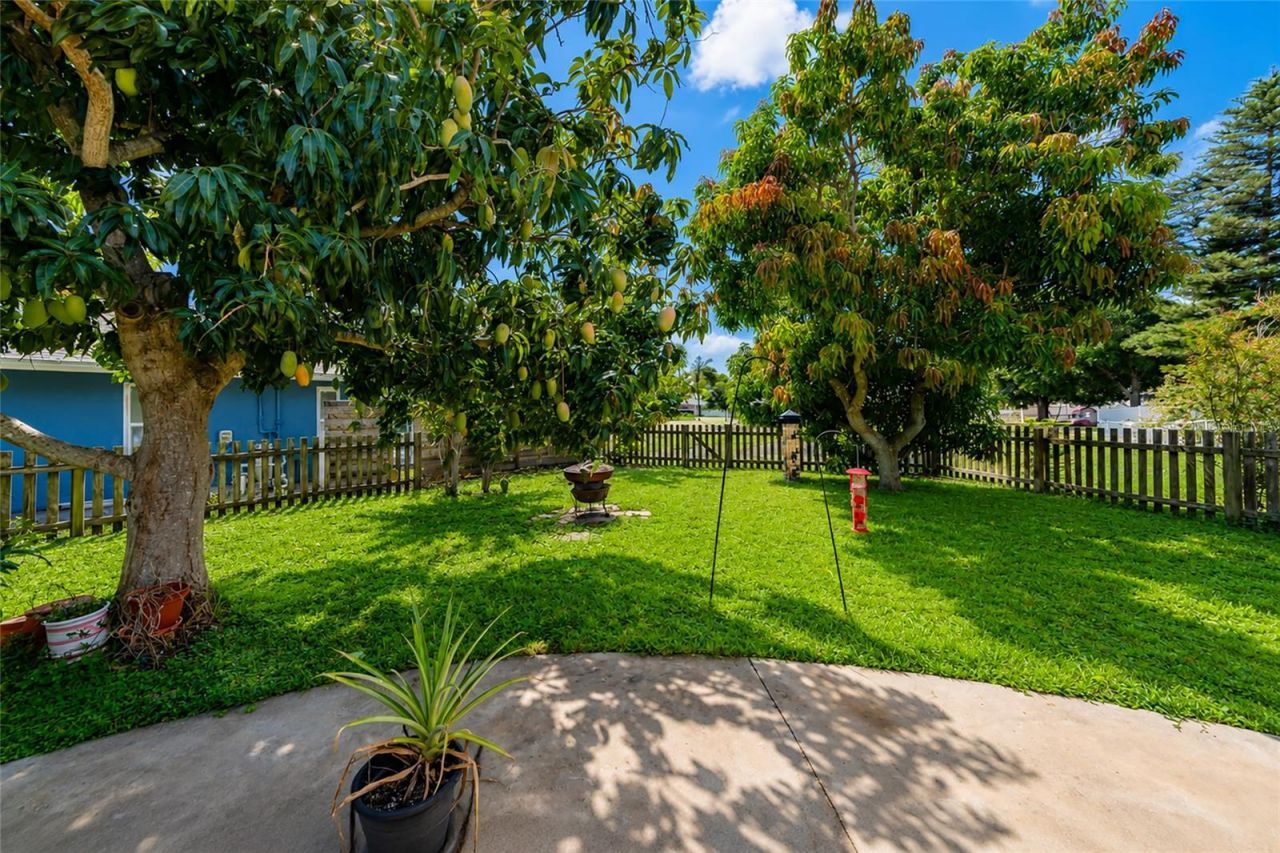 2405 Icecapade Drive, Sarasota, FL 34240 Photo
