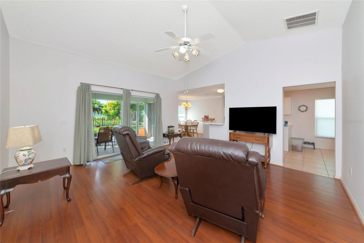 2405 Icecapade Drive, Sarasota, FL 34240 Photo