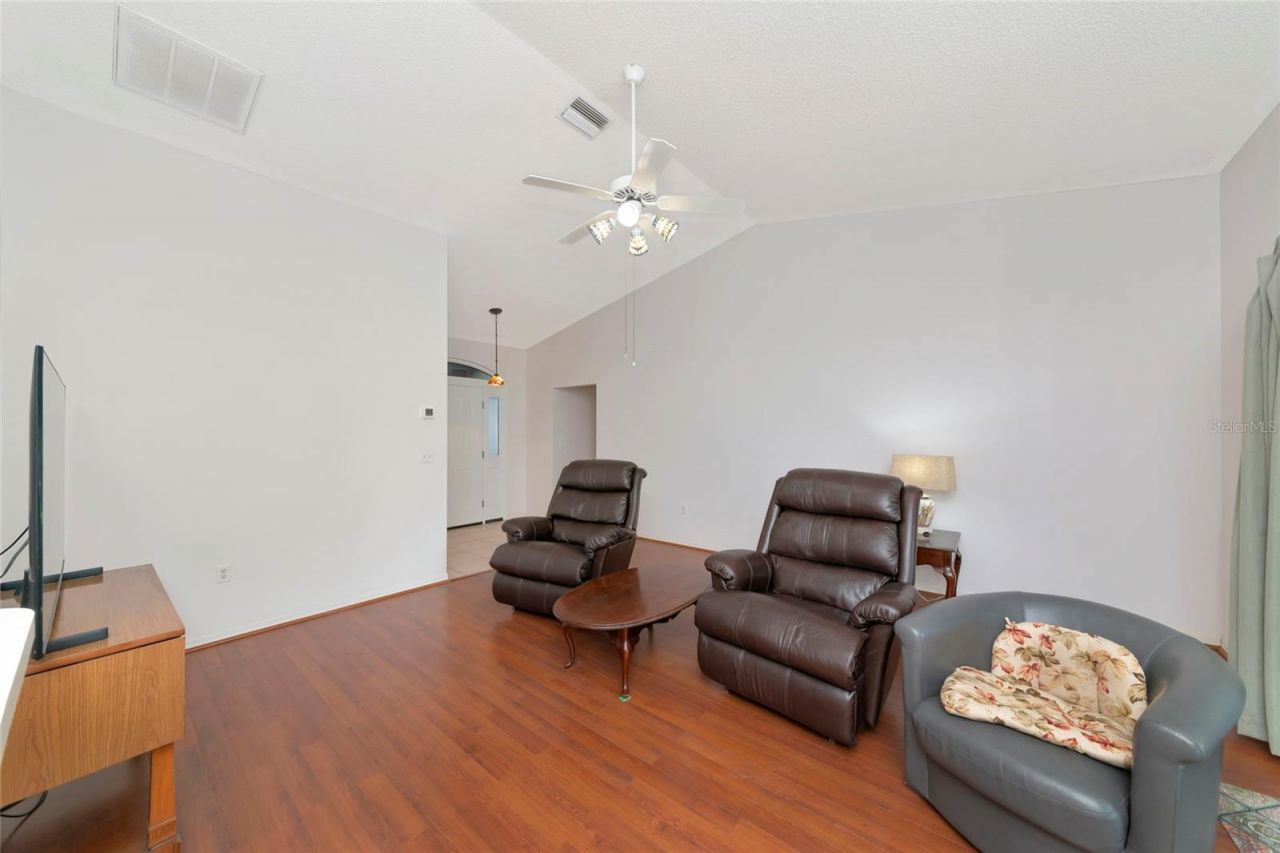 2405 Icecapade Drive, Sarasota, FL 34240 Photo