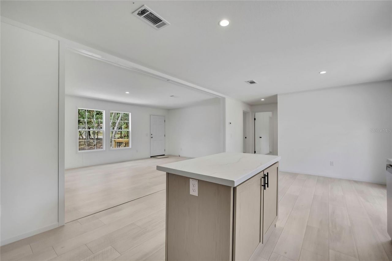 5611 W Rochelle Street , Homosassa, FL 34446 Photo
