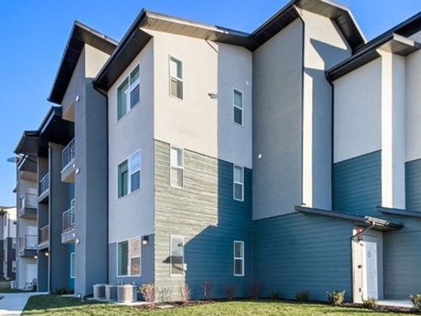 536 N 130 E, Unit E 204, Providence, UT 84332