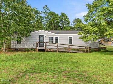 136 Driggers Drive , Hamlet, NC 28345