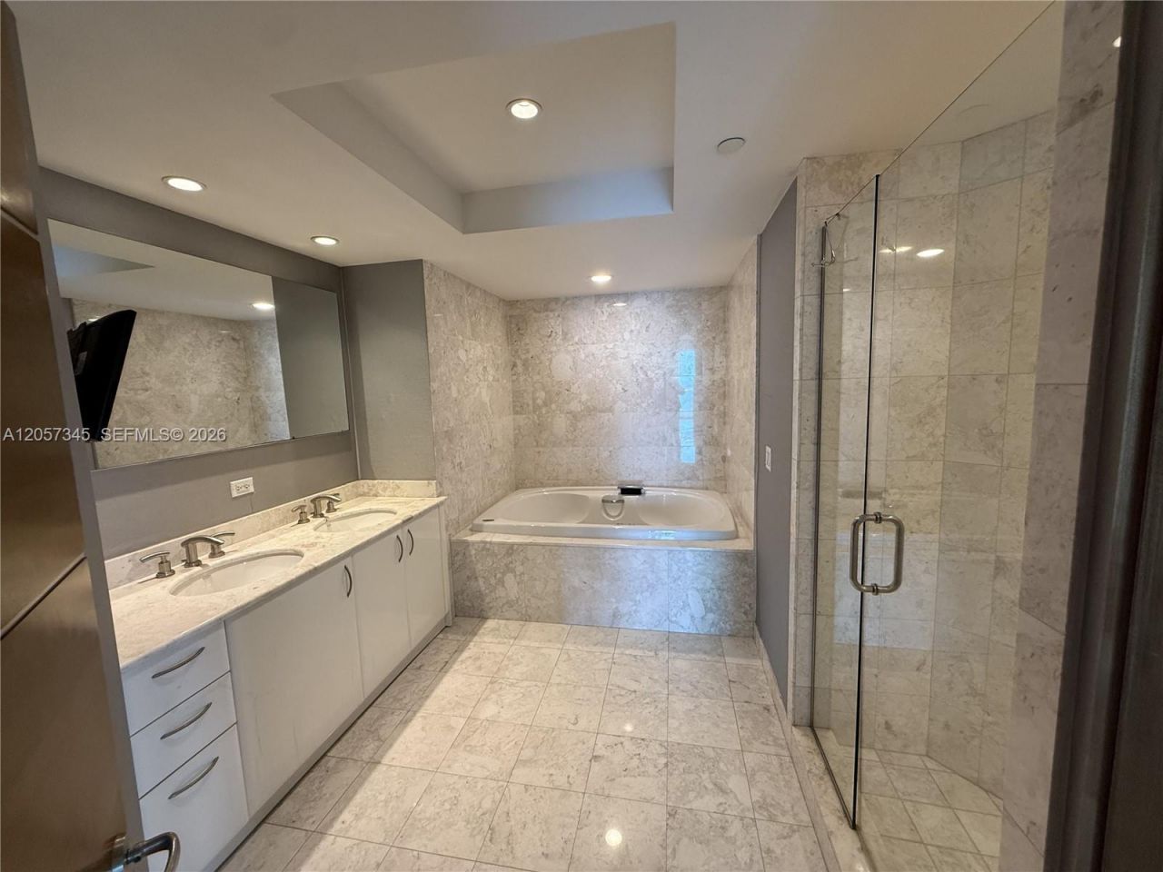 1331 Brickell Bay Dr , Unit 2801, Miami, FL 33131 Photo