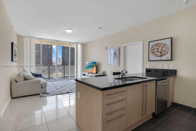 1111 SW 1st Ave , Unit 2723N, Miami, FL 33130 Photo