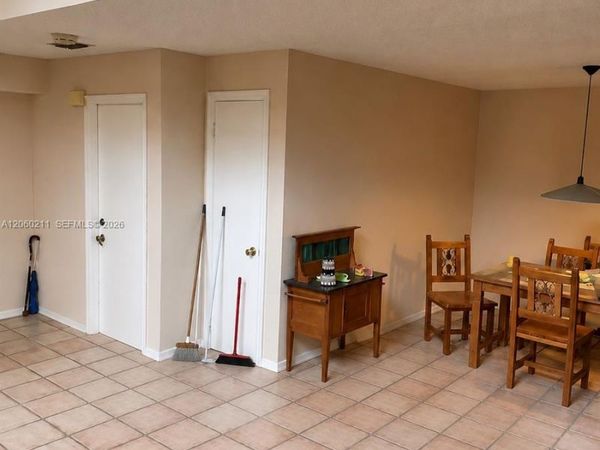 3532 Emerald Oaks Dr , Unit 2706, Hollywood, FL 33021