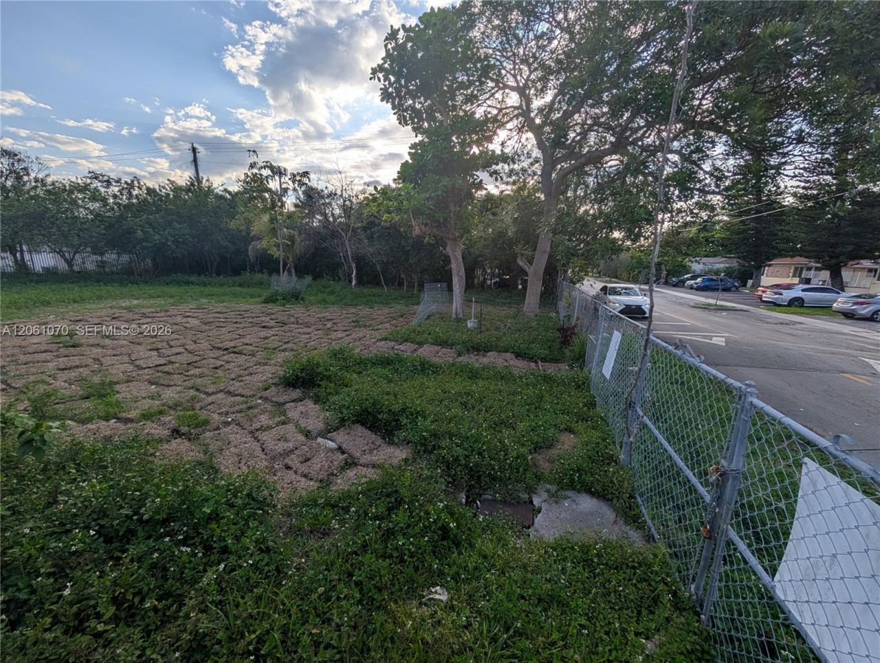 660 NE 86th St, Miami, FL 33138 Photo