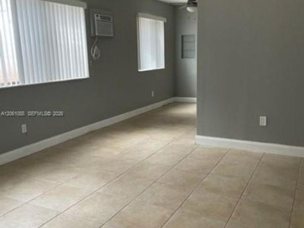 7720 Harding Ave, Unit 7, Miami Beach, FL 33141