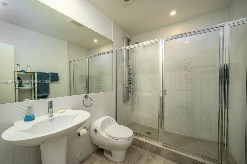 3250 Grand Ave, Unit 302, Miami, FL 33133 Photo