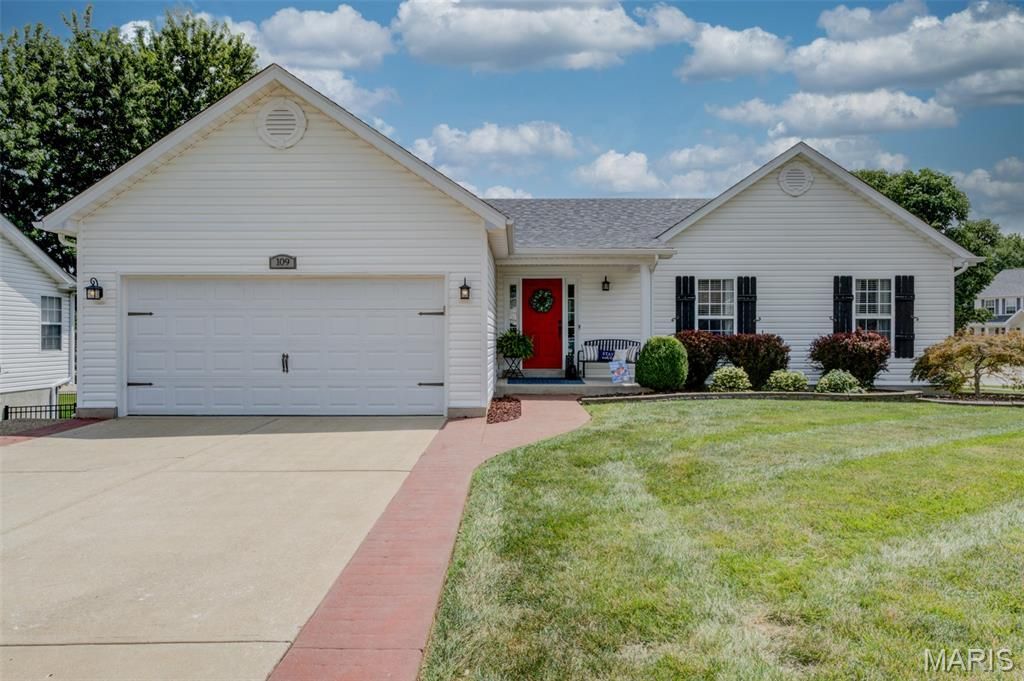 109 Emerald Isle Lane , Wentzville, MO 63385 Main Photo