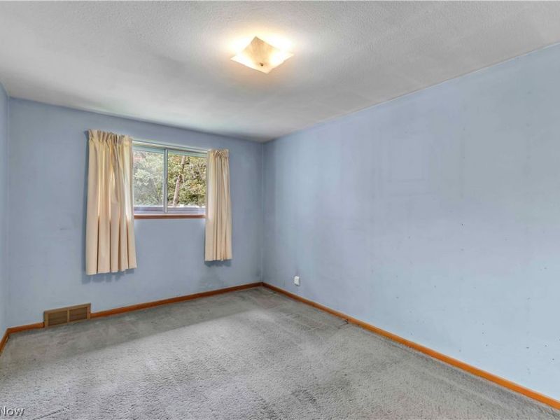20559 Westwood Park Boulevard , Strongsville, OH 44149 Photo 22