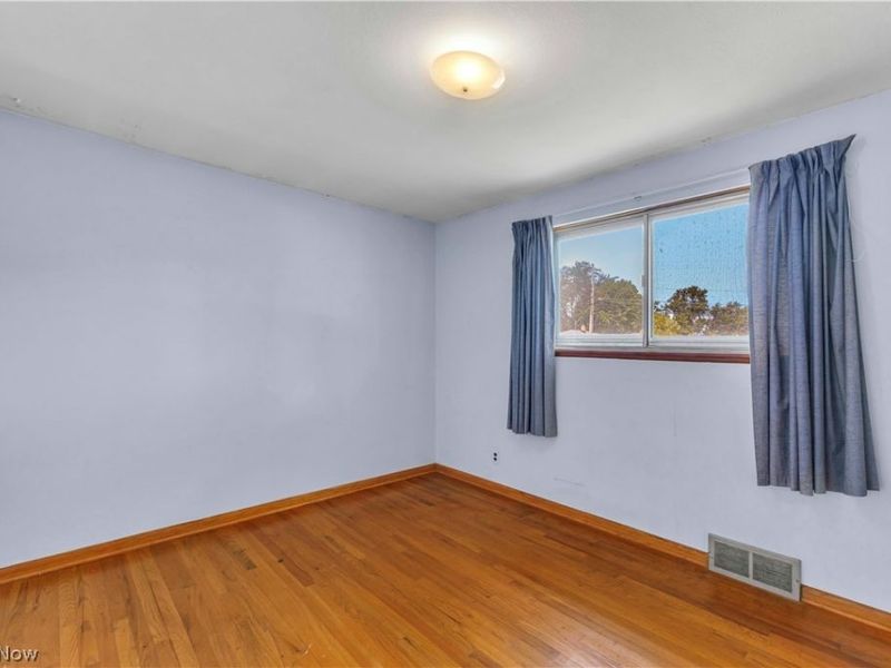 20559 Westwood Park Boulevard , Strongsville, OH 44149 Photo 23
