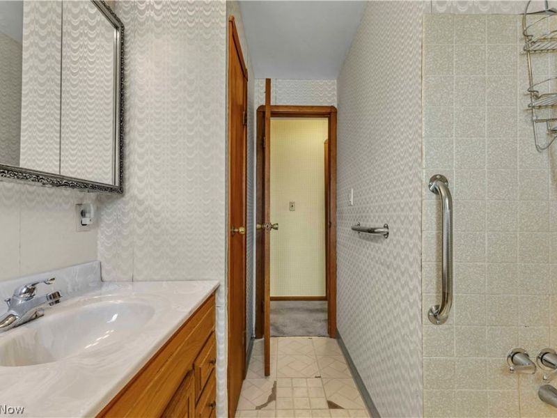 20559 Westwood Park Boulevard , Strongsville, OH 44149 Photo 30