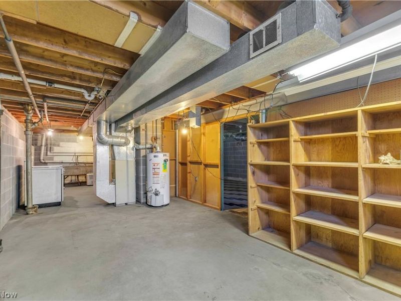 20559 Westwood Park Boulevard , Strongsville, OH 44149 Photo 37