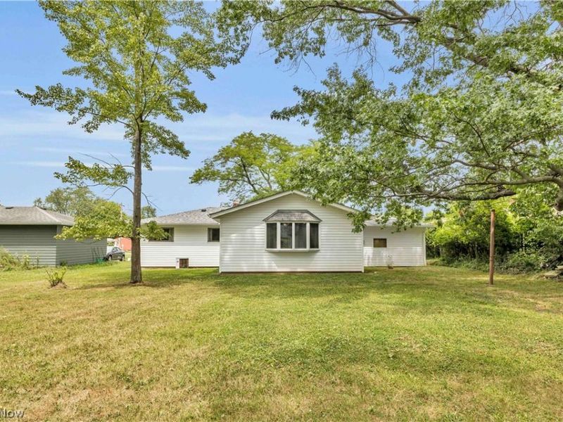 20559 Westwood Park Boulevard , Strongsville, OH 44149 Photo 5