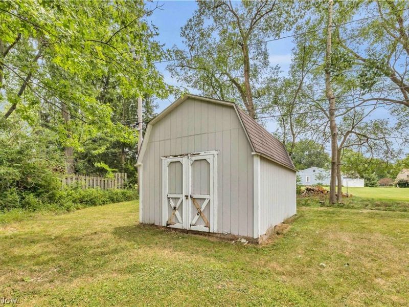 20559 Westwood Park Boulevard , Strongsville, OH 44149 Photo 6
