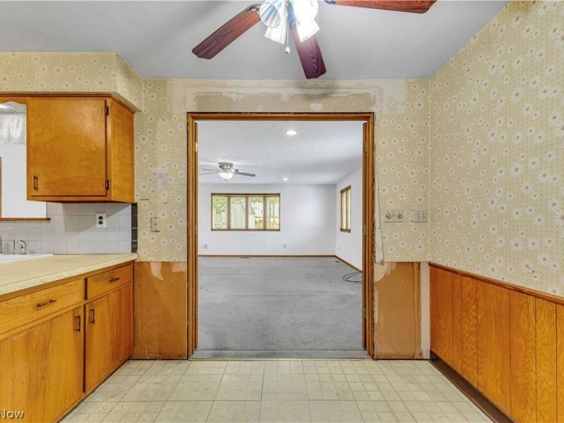 20559 Westwood Park Boulevard , Strongsville, OH 44149 Photo 9