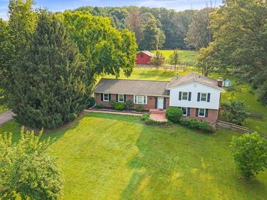 6907 CLIFTON ROAD , CLIFTON, VA 20124