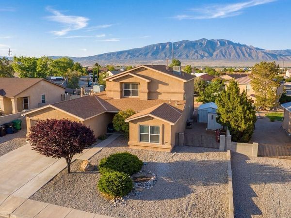 7106 Raleigh Hills Drive NE, Rio Rancho, NM 87144