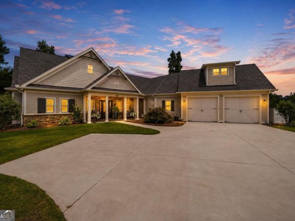 1001 Bayside Drive, Greensboro, GA 30642