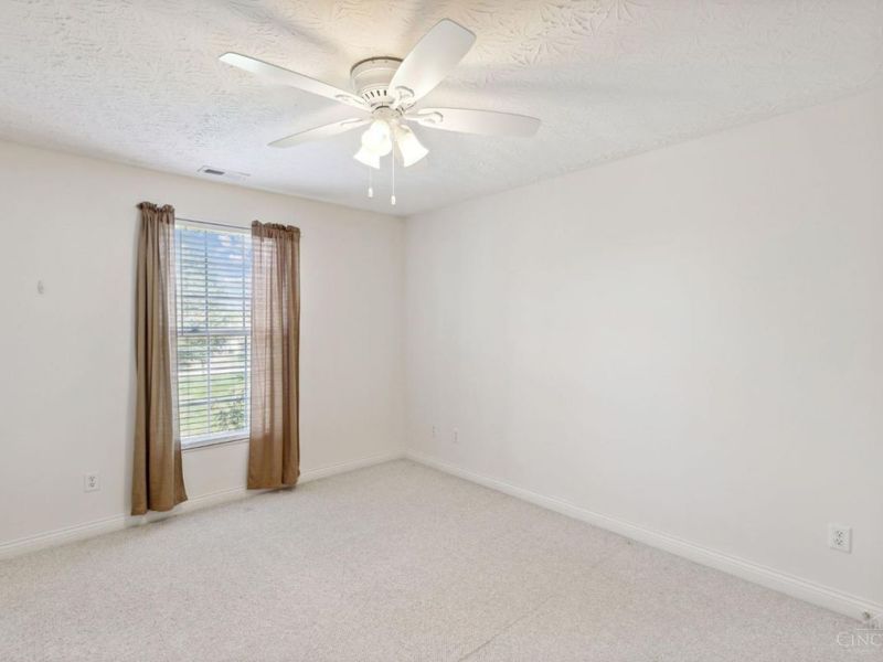 8021 Pinnacle Point Drive, Unit 204, West Chester, OH 45069 Photo 18