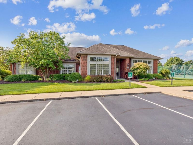 8021 Pinnacle Point Drive, Unit 204, West Chester, OH 45069 Photo 31
