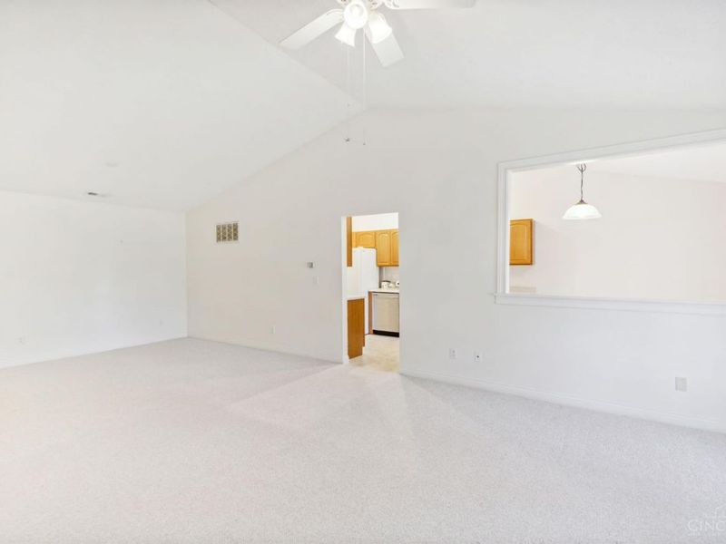 8021 Pinnacle Point Drive, Unit 204, West Chester, OH 45069 Photo 8