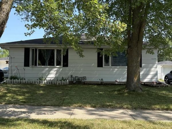1025 EVANS STREET, Neenah, WI 54956