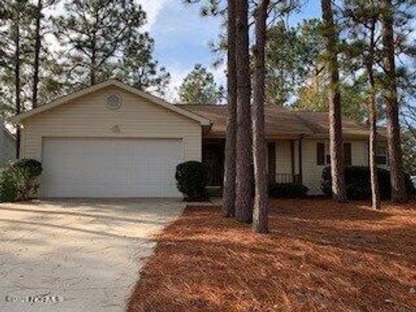 245 Fox Run Road , Pinehurst, NC 28374