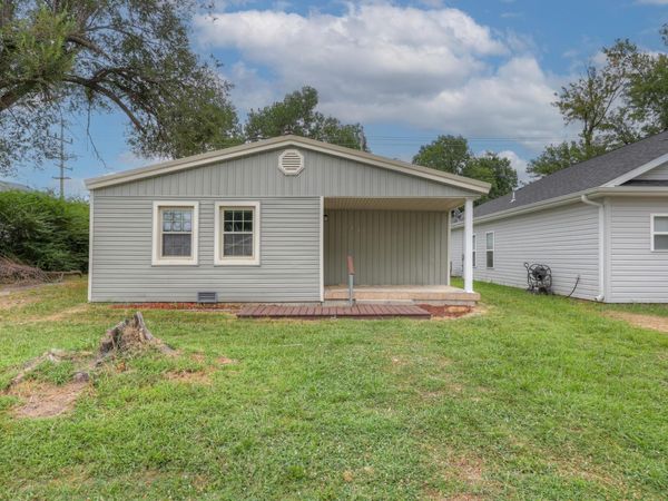 915 Jefferson Avenue, Joplin, MO 64801