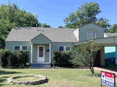 1720 NW Elm, Lawton, OK 73507