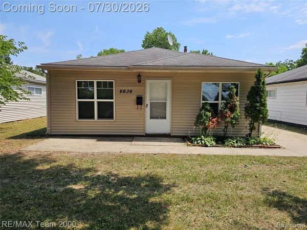 6636 N Waverly Street, Dearborn Heights, Mi 48127
