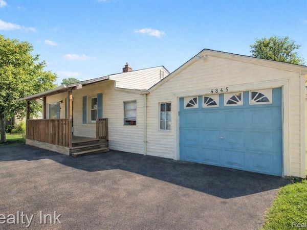 4845 Hatchery Road , Waterford Twp, MI 48329