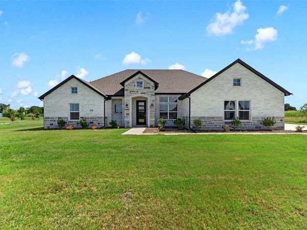 1209 DEERFIELD Drive , Wills Point, TX 75169